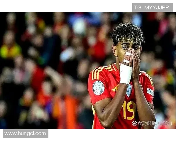 十大足球球星过人技巧解析，轻松学会他们的过人秘诀和实战应用